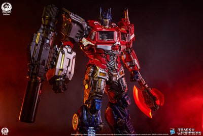 Optimus Prime (Deluxe Edition) Museum Scale Statue