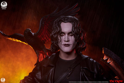 The Crow (Deluxe) 1/3 Scale Statue