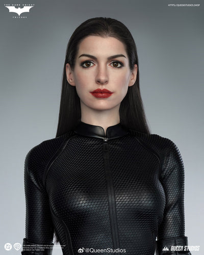The Dark Knight Rises (2012) - Catwoman Life-Size Statue