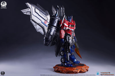 Optimus Prime (Jet Convoy Edition) Museum Scale Statue