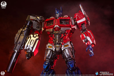 Optimus Prime (Deluxe Edition) Museum Scale Statue