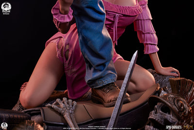 Army of Darkness - Ash (Deluxe) 1/4 Scale Statue