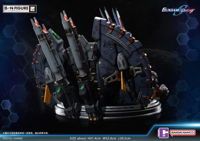 Mobile Suit Gundam SEED Destiny - Freedom Gundam vs. Destroy Gundam Statue