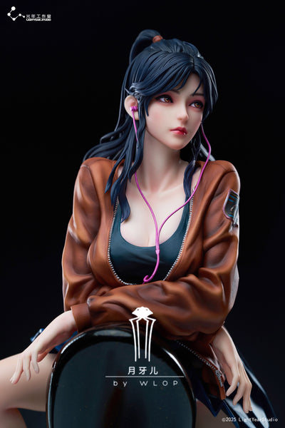 Cloud Worm Series - Crescent Moon (Super Deluxe Version) by WLOP 1/4 Scale Statue