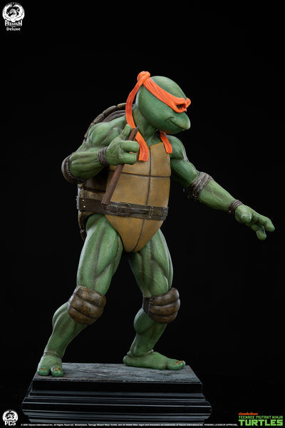 TMNT (1990) - Michelangelo (Deluxe) 1/2 Scale Statue