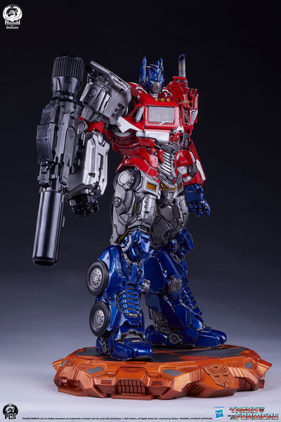 Optimus Prime (Deluxe Edition) Museum Scale Statue