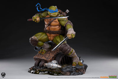 Leonardo (Regular) 1/3 Scale Statue