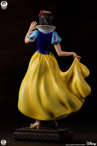 Snow White (Deluxe) 1/5 Scale Statue