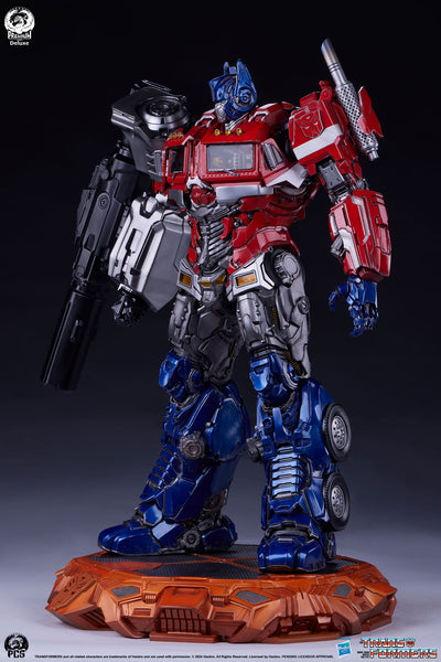 Optimus Prime (Deluxe Edition) Museum Scale Statue