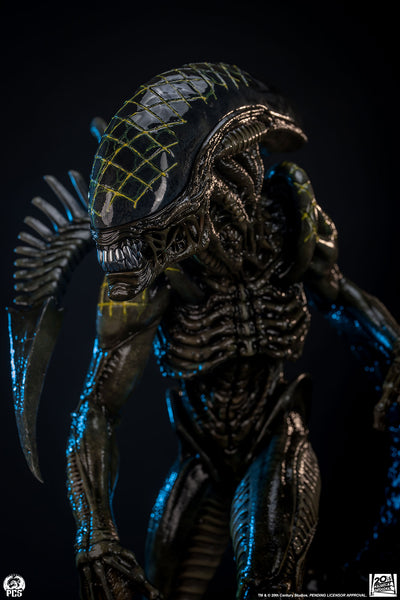 Alien vs. Predator - Grid Alien 1/2 Scale Statue