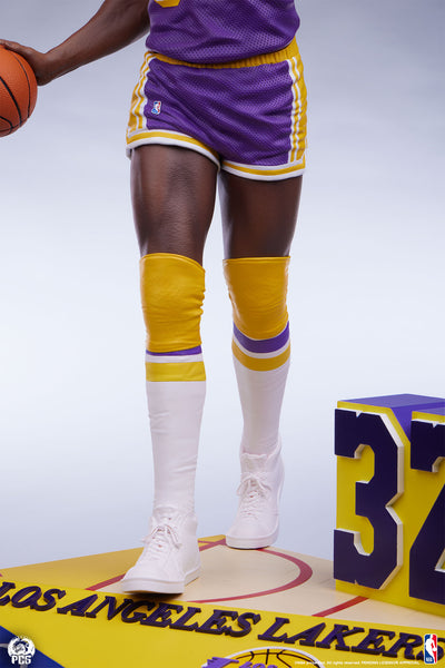 Magic Johnson 1/4 Scale Statue