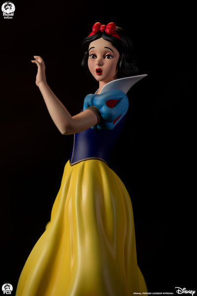 Snow White (Deluxe) 1/5 Scale Statue