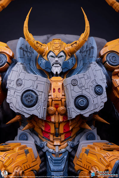 Unicron Museum Scale Statue