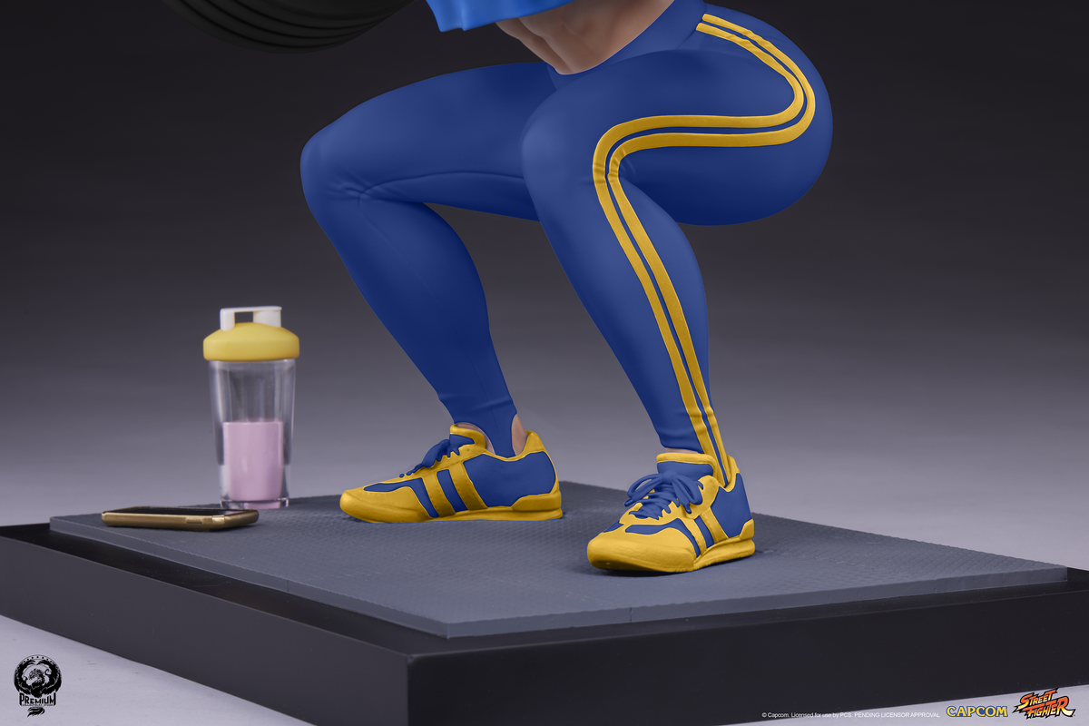Chun-Li Powerlifting (Alpha) 1/4 Scale Statue - Spec Fiction Shop