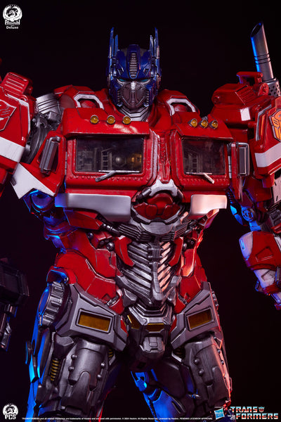 Optimus Prime (Deluxe Edition) Museum Scale Statue
