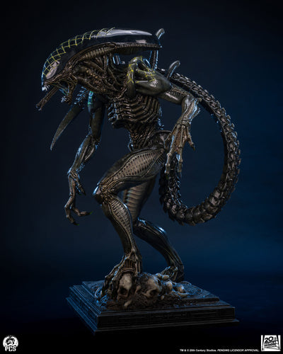 Alien vs. Predator - Grid Alien 1/2 Scale Statue