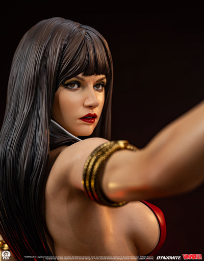 Vampirella 1/2 Scale Statue