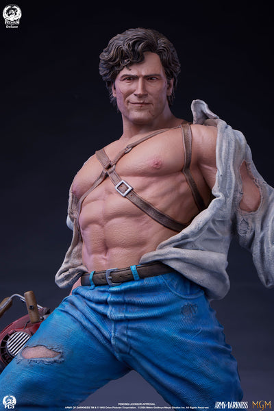Army of Darkness - Ash (Deluxe) 1/4 Scale Statue