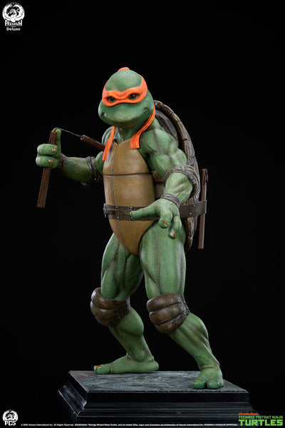 TMNT (1990) - Michelangelo (Deluxe) 1/2 Scale Statue