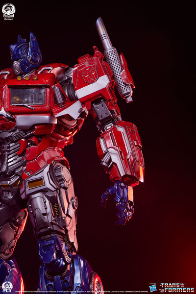 Optimus Prime (Deluxe Edition) Museum Scale Statue