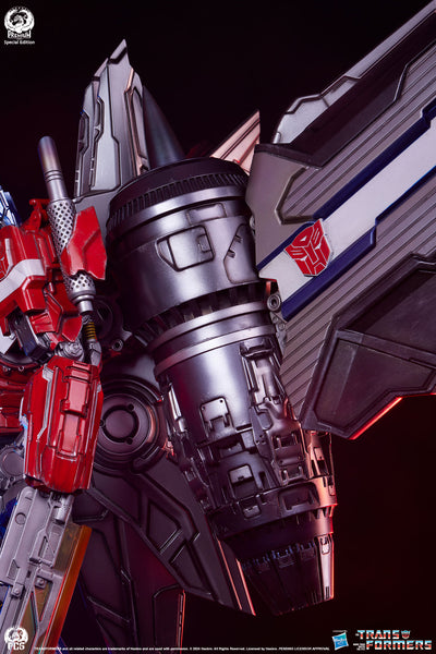 Optimus Prime (Jet Convoy Edition) Museum Scale Statue