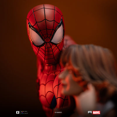 Spider-Man & Mary Jane 1/6 Scale Diorama