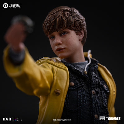 The Goonies - Mikey Walsh Art Scale 1/10