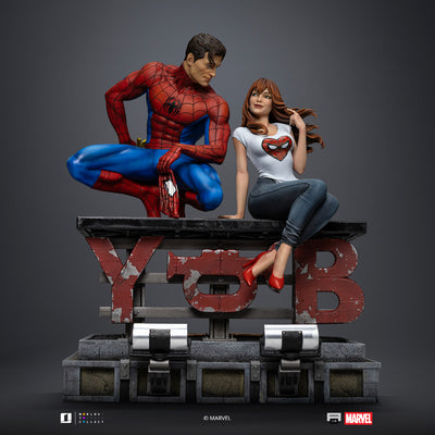 Spider-Man & Mary Jane 1/6 Scale Diorama