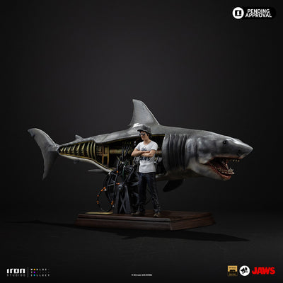 Jaws & Steven Spielberg Art Scale 1/10