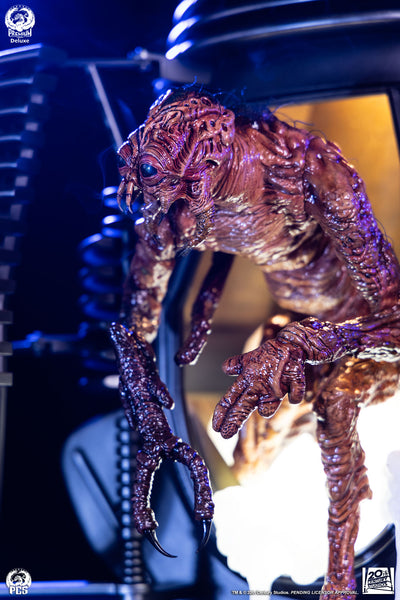 The Fly (Deluxe) 1/4 Scale Statue