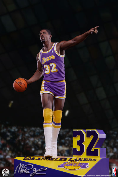 Magic Johnson 1/4 Scale Statue