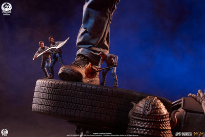 Army of Darkness - Ash (Deluxe) 1/4 Scale Statue