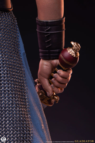 Gladiator - Maximus 1/3 Scale Statue