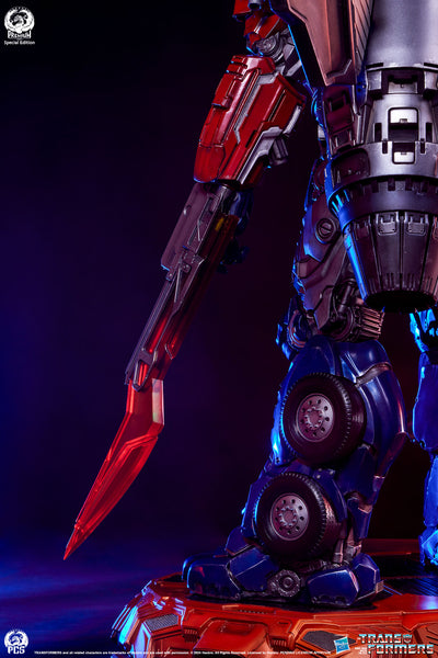 Optimus Prime (Jet Convoy Edition) Museum Scale Statue
