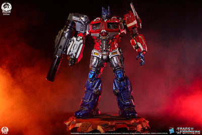 Optimus Prime (Deluxe Edition) Museum Scale Statue