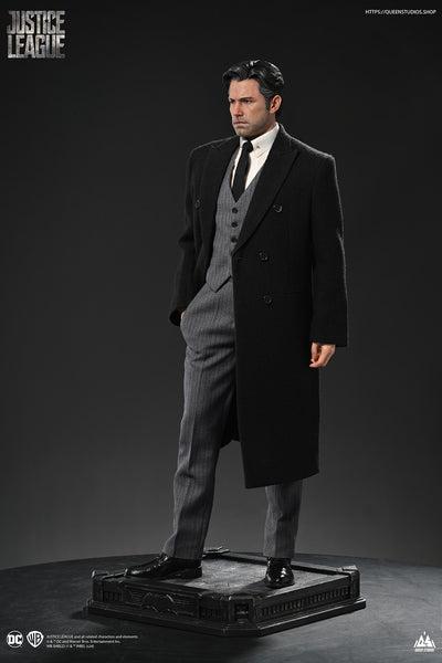 Justice League (2017) - Bruce Wayne 1/4 Scale Statue