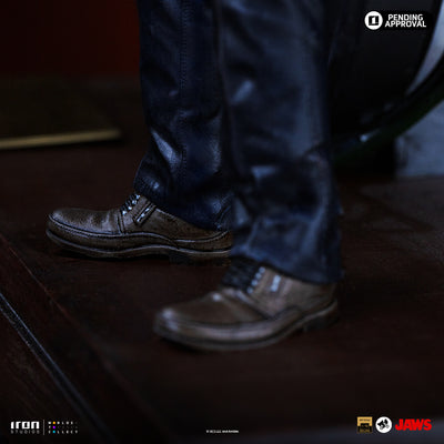 Jaws & Steven Spielberg Art Scale 1/10