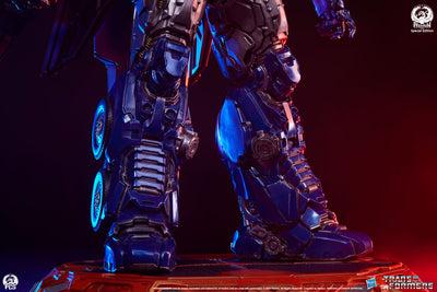Optimus Prime (Jet Convoy Edition) Museum Scale Statue