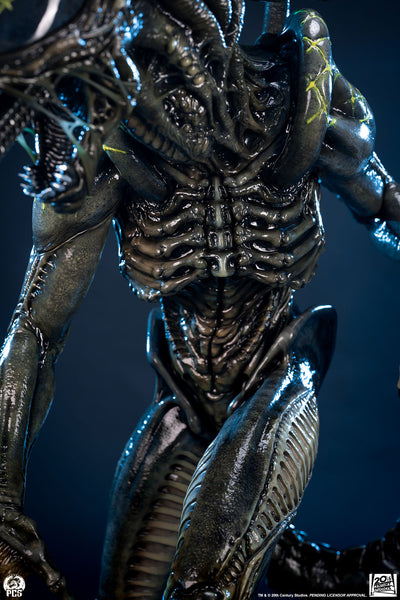 Alien vs. Predator - Grid Alien 1/2 Scale Statue