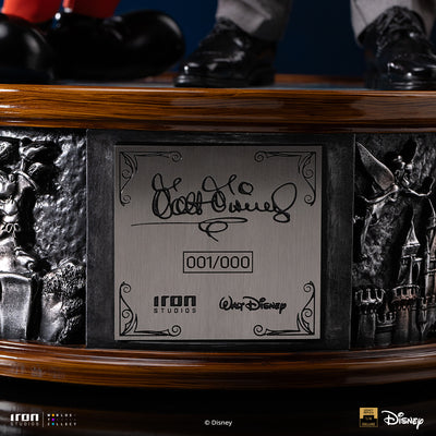 Walt Disney & Mickey Mouse (Special Ed.) Legacy Replica 1/4