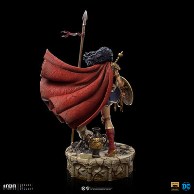 Wonder Woman Unleashed 1/10 Deluxe Art Scale