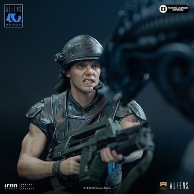 Aliens (1986) - Alien Xenomorph Warrior vs. Corporal Dwayne Hicks Deluxe Art Scale 1/10