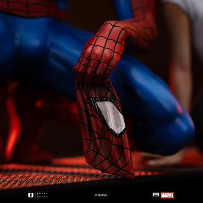 Spider-Man & Mary Jane 1/6 Scale Diorama