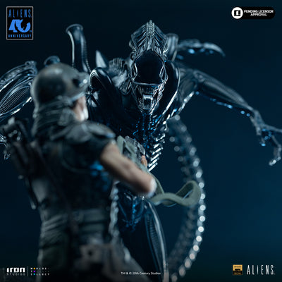 Aliens (1986) - Alien Xenomorph Warrior vs. Corporal Dwayne Hicks Deluxe Art Scale 1/10