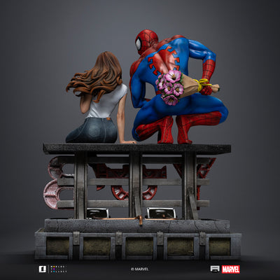 Spider-Man & Mary Jane 1/6 Scale Diorama