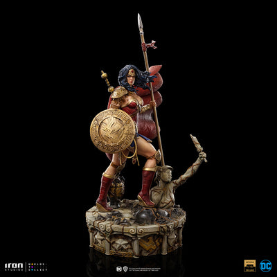 Wonder Woman Unleashed 1/10 Deluxe Art Scale