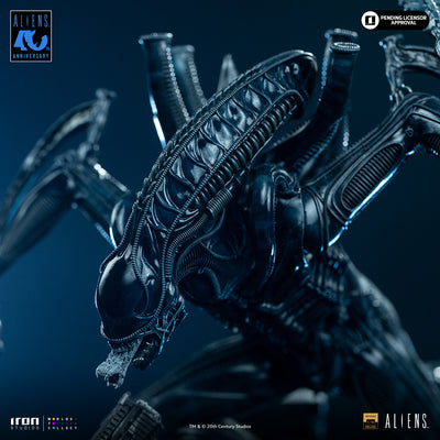 Aliens (1986) - Alien Xenomorph Warrior vs. Corporal Dwayne Hicks Deluxe Art Scale 1/10