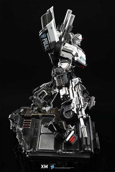 Transformers - Prowl 1/10 Scale Statue