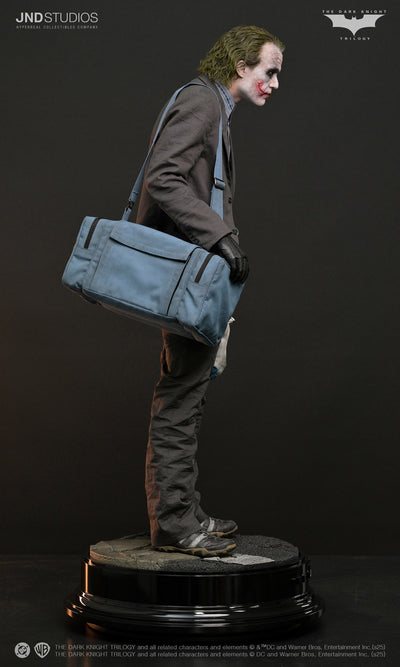 The Dark Knight (2008) - Bank Robber Joker (Solo) 1/3 Scale Statue