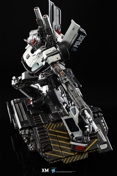 Transformers - Prowl 1/10 Scale Statue